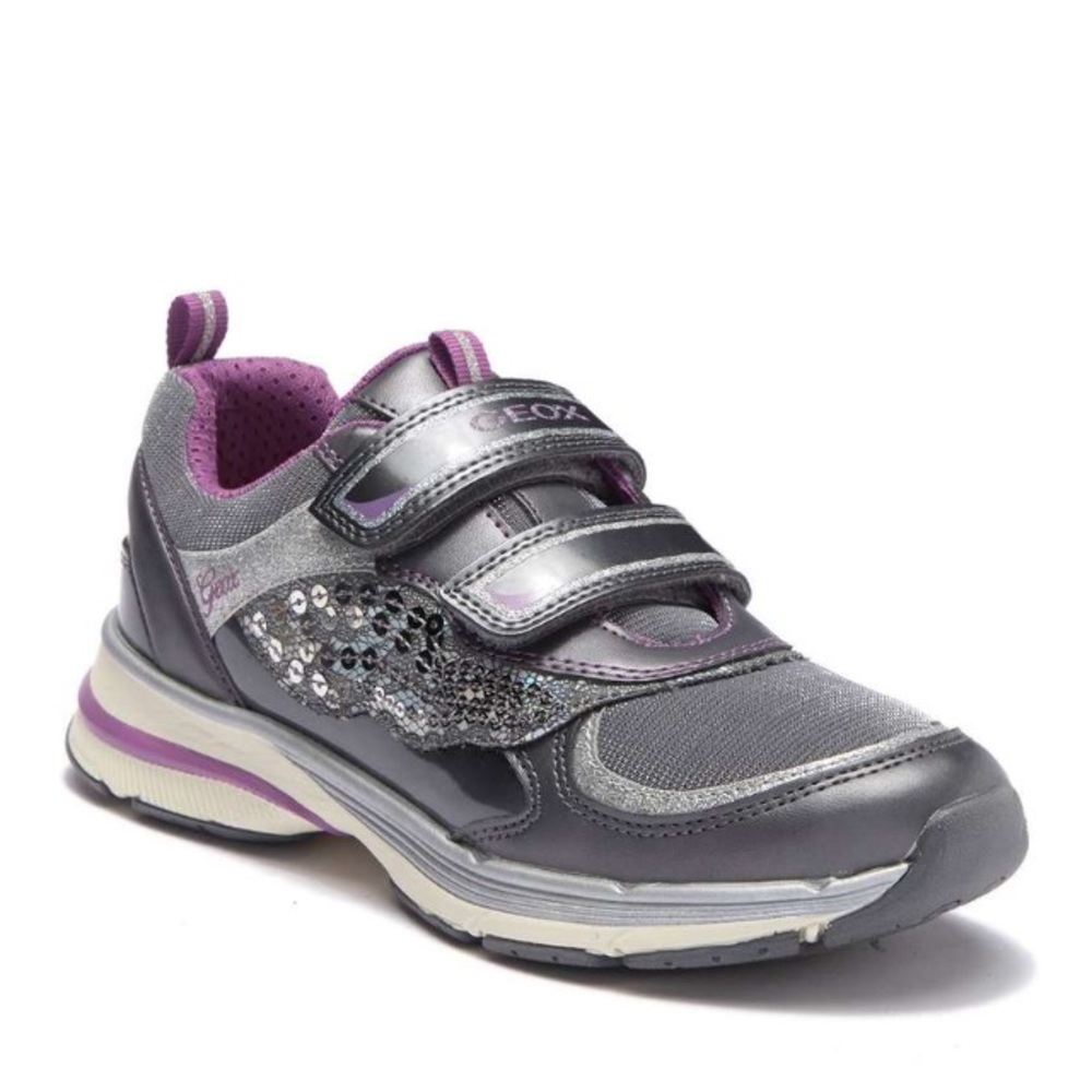 New w/box Geox sneakers big girls size 9.